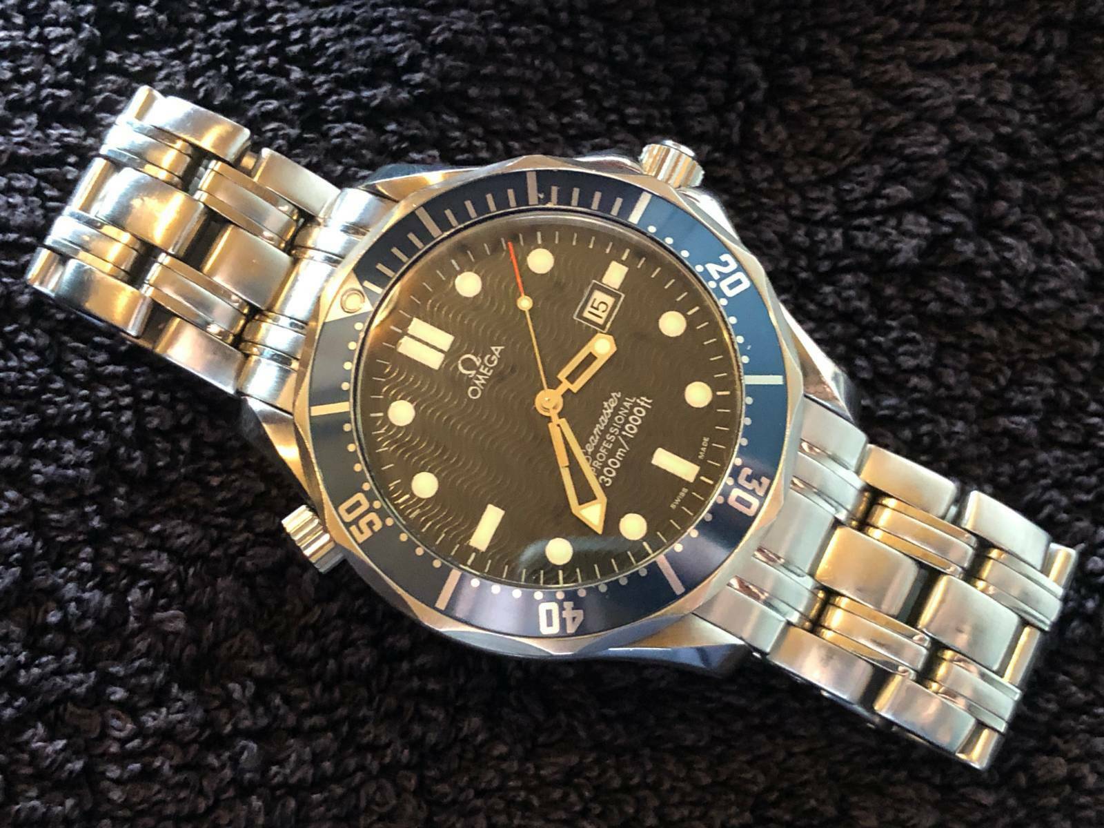 Omega Seamaster Diver M James Bond Goldeneye With Box And