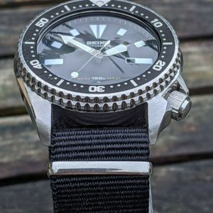 Seiko 4205-0151 Midsize 1990 Diver - Excellent Original Condition