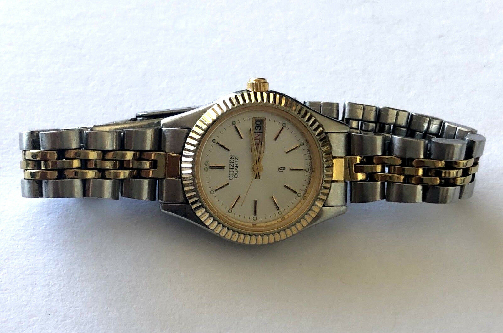 Citizen Quartz 6000 R00413 Day Date Two Tone GN-4W-S Womens Watch