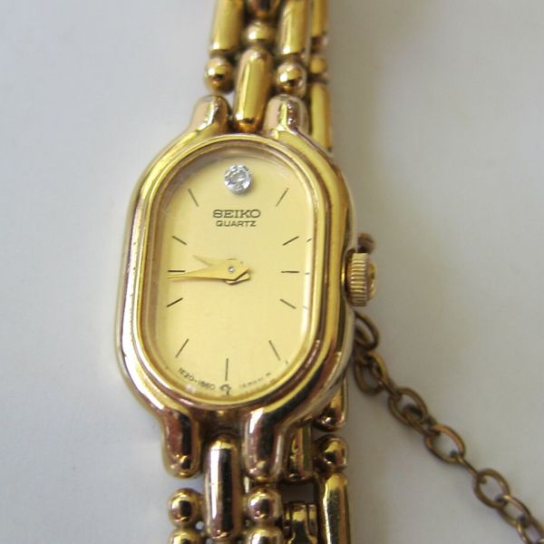 Vintage Seiko Quartz 1E20-6039 Gold Tone Women's Watch Diamond