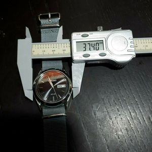 Seiko Spirit Spbx0 Solar Quartz V158 0az0 Wristwatch Watchcharts