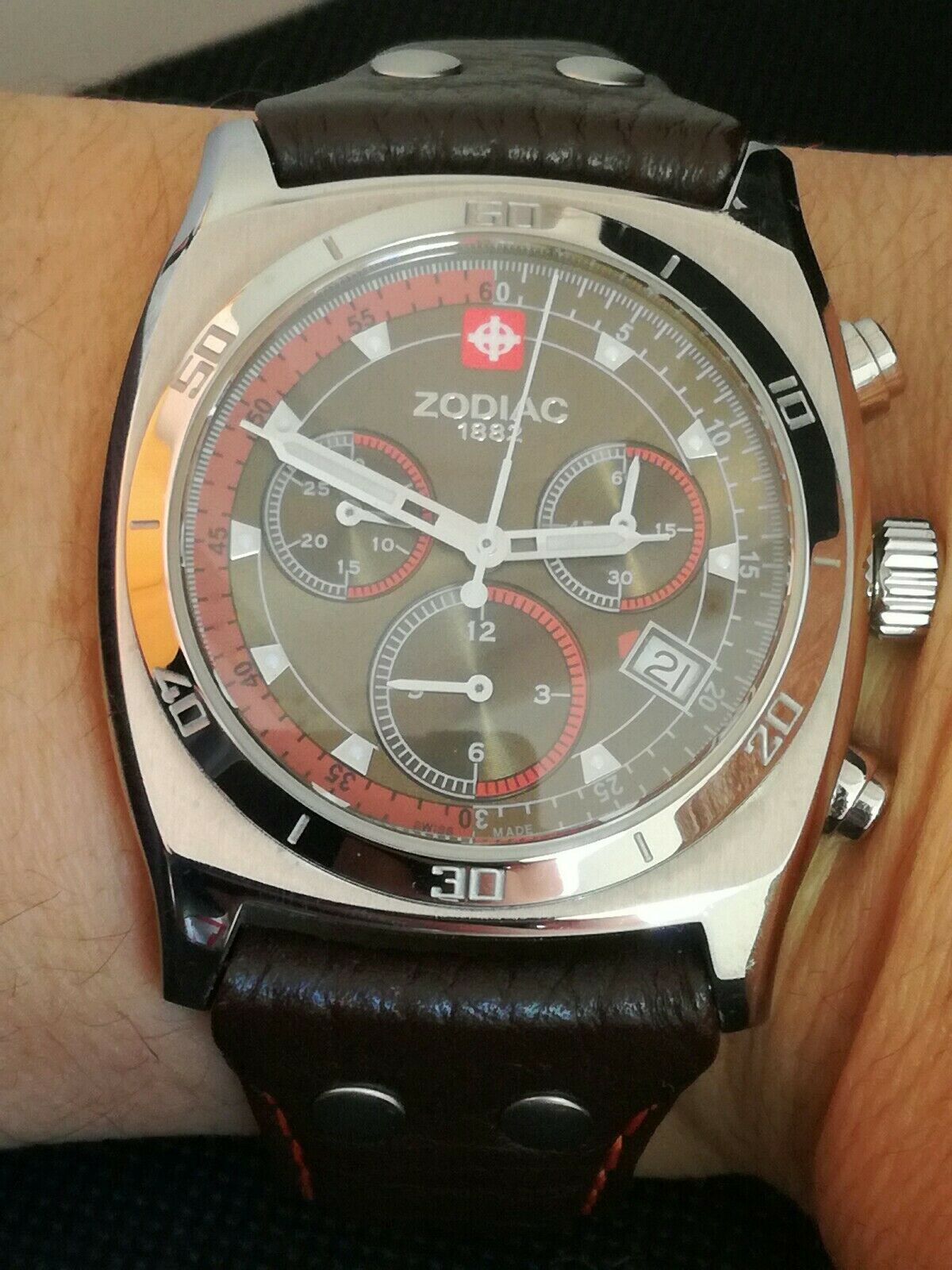 Superbe montre homme ZODIAC Désert Master Chronographe ZO7009