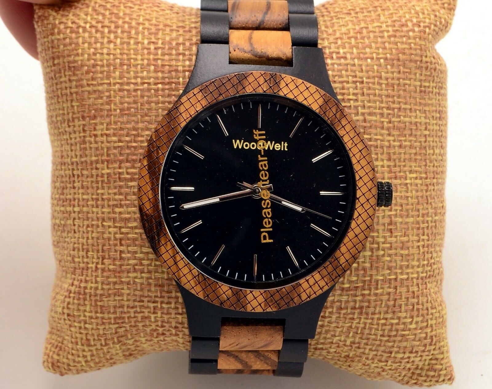 Woodwelt ONYX Men s Wristwatch All Wood Natural WatchCharts