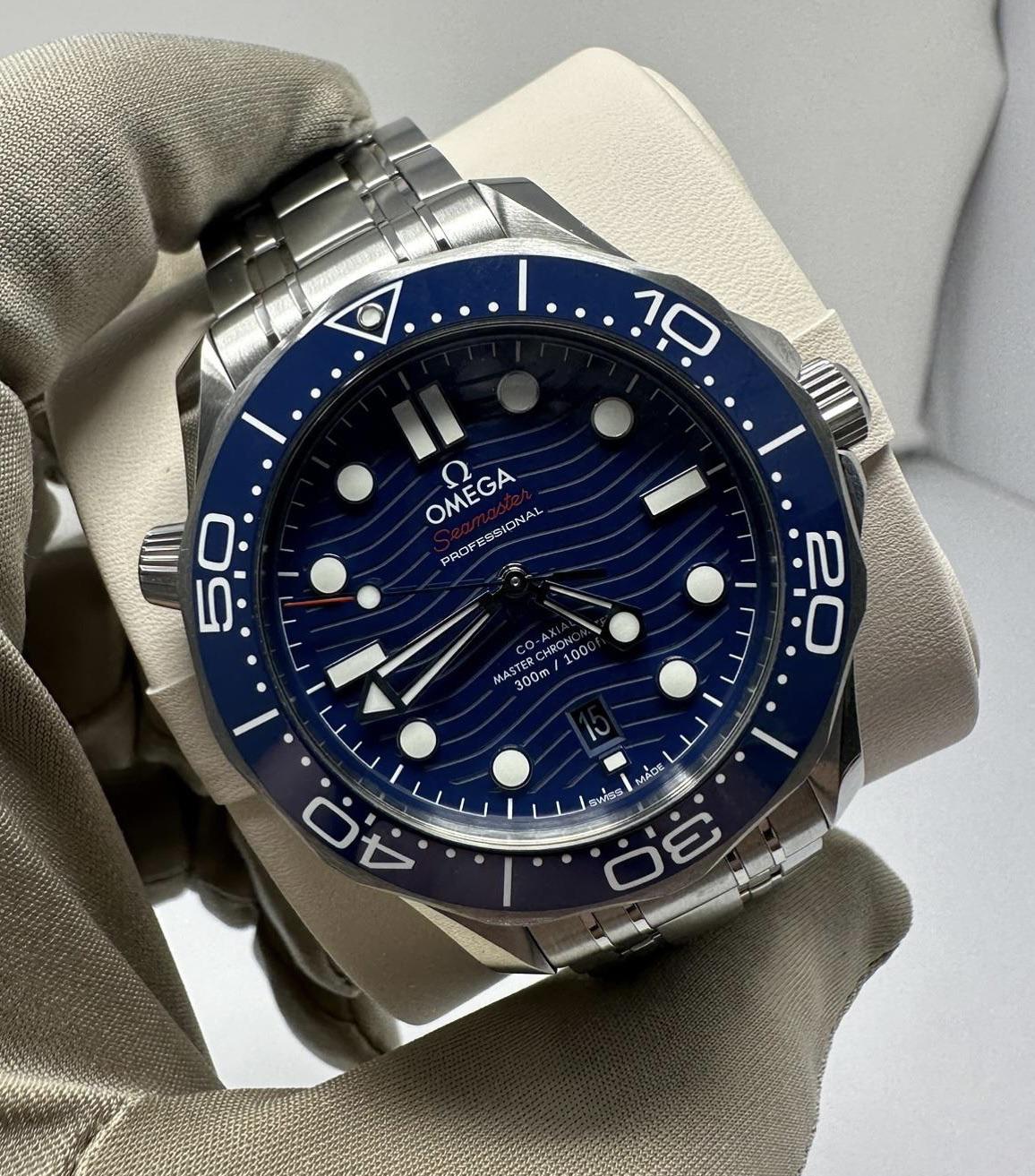 Omega seamaster hotsell 300 professional blue