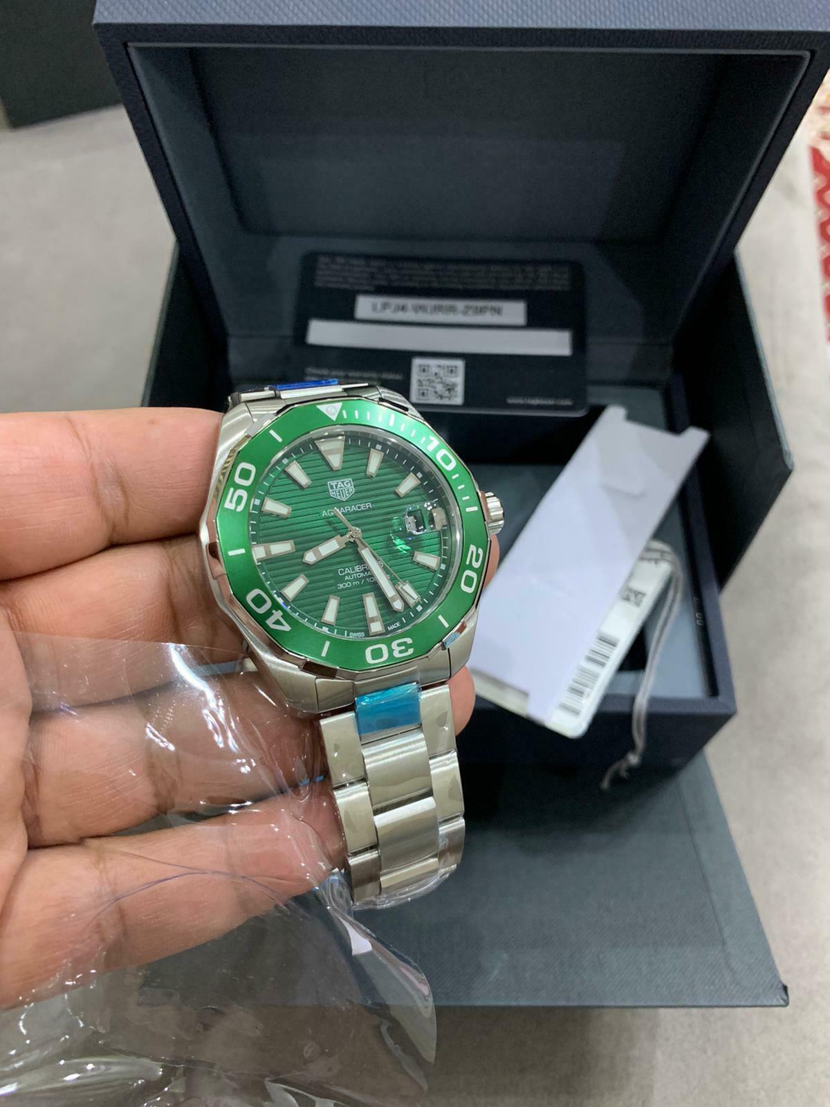 TAG Heuer Aquaracer Calibre 5 Automatic Hulk Green Bezel Watch