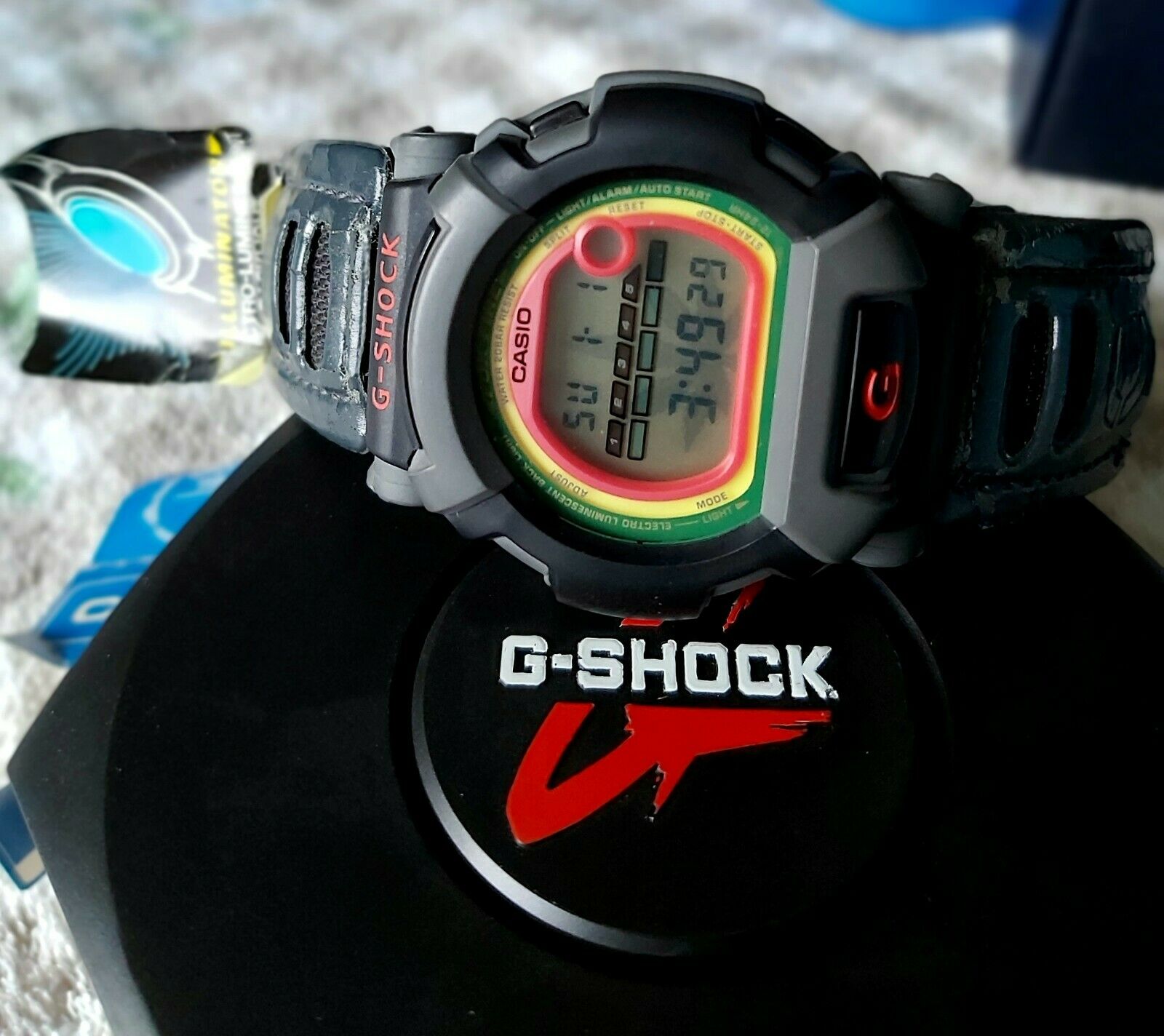CASIO G-SHOCK 腕時計(デジタル) 1298 DW-002BM Casio G-Shock DW-002BM module 1298 vintage | WatchCharts