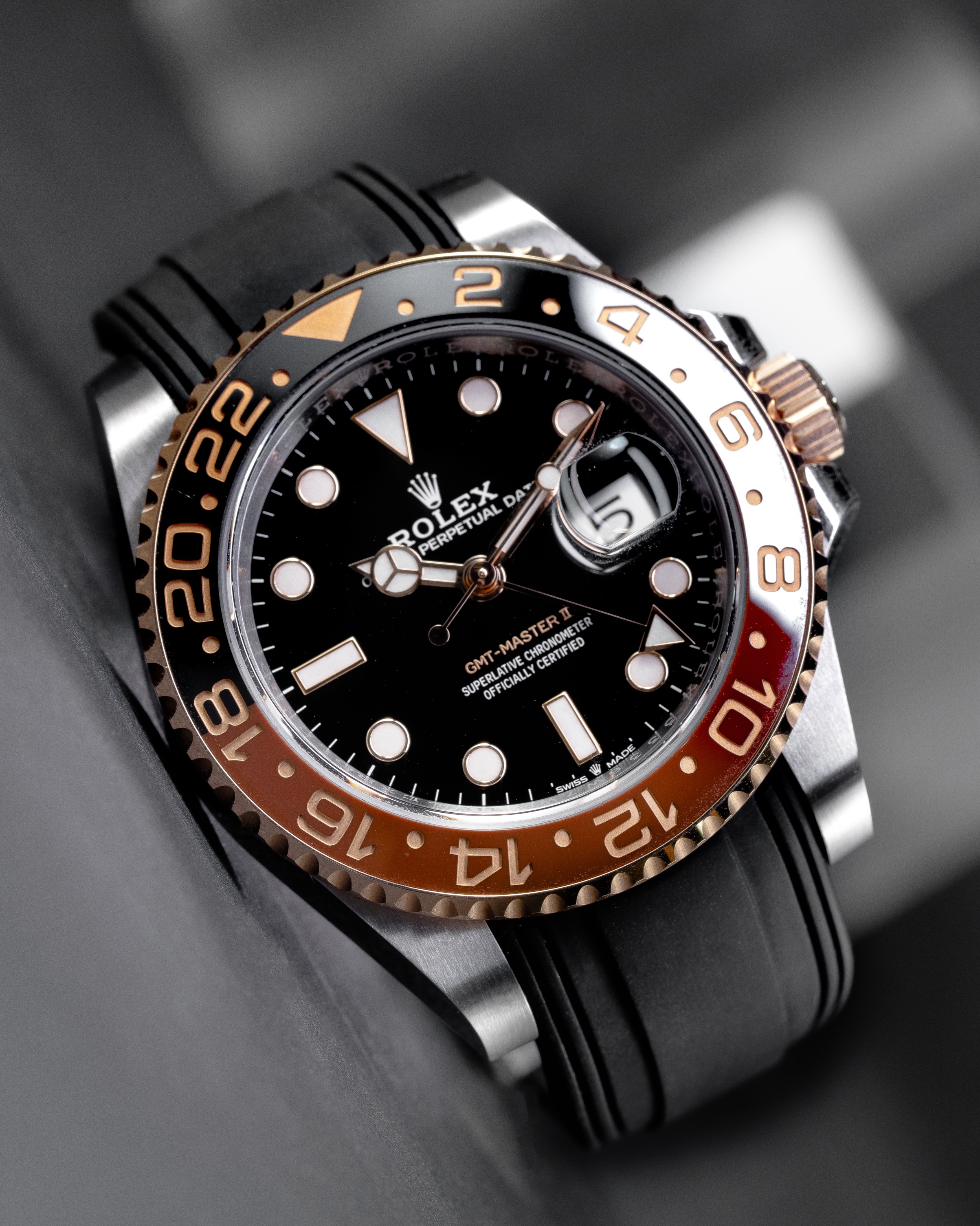 ぷくりん Vulcanised FKM Rubber Strap in Classic Black by Solitaire for