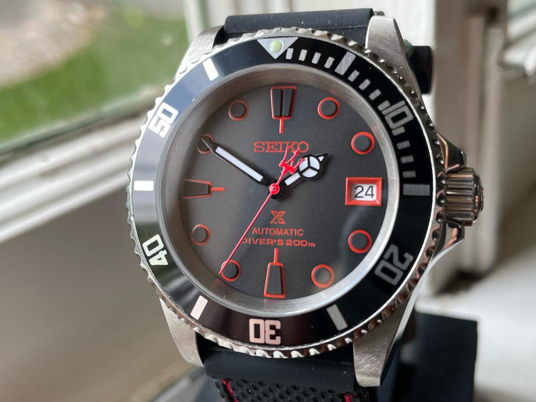 Seiko clearance red october