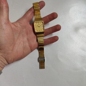 Vintage Seiko Tank Mens 6533-5070 Gents Japan Made Watch Gold