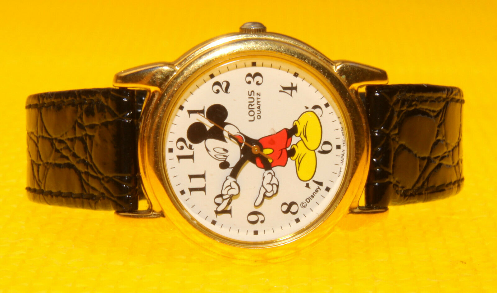 Lorus mickey mouse deals watch v501