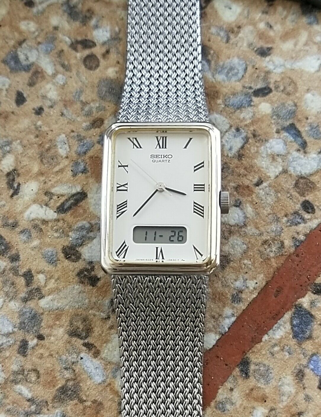 Seiko Hybrid Analogue Digital E029 5450 October 1982