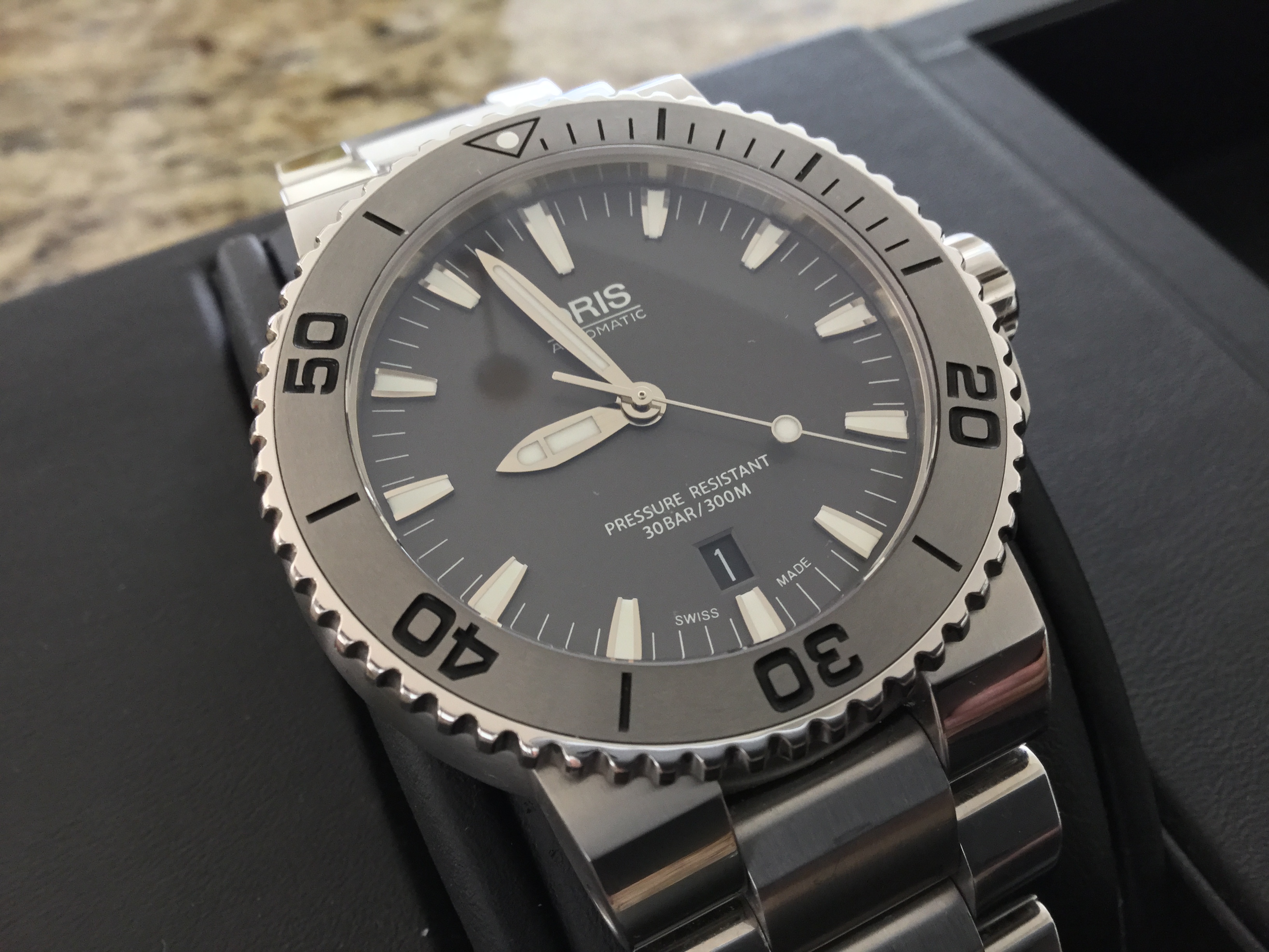 Oris Aquis Date 43 73376534153 0782601PEB Price Guide Market