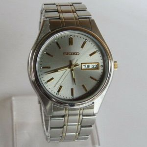 Vintage Japan Made SEIKO Quartz Wrist watch for Men - Good Finish No. 7N43- 0BF0 | WatchCharts