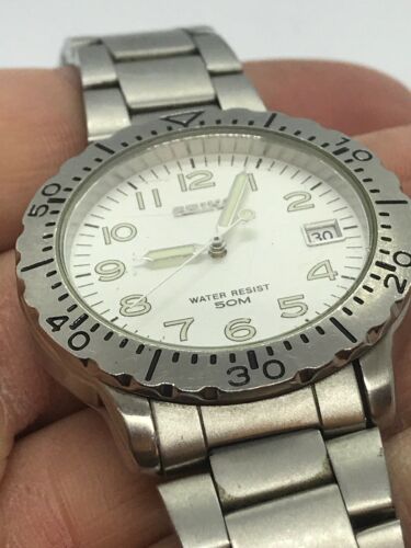 Rare SEIKO QUARTZ 50M 7N42 8179 Water Resiatant Sports Watch