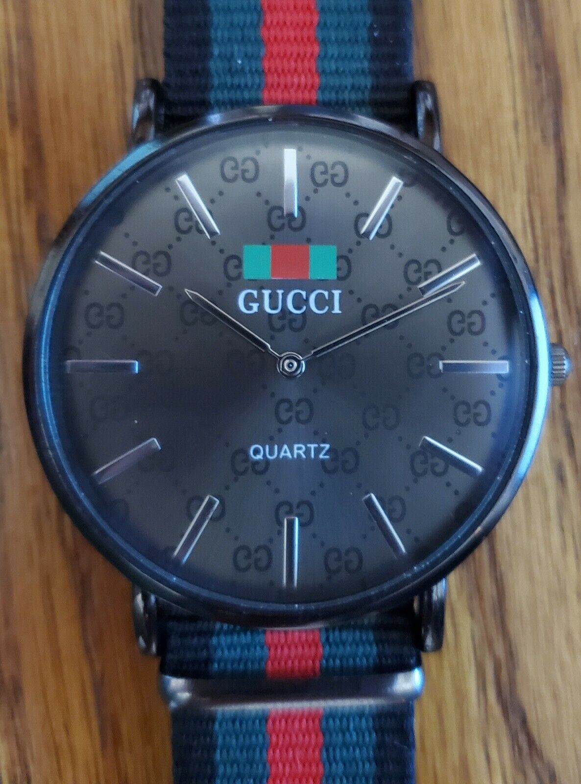 Gucci watch clearance black green red