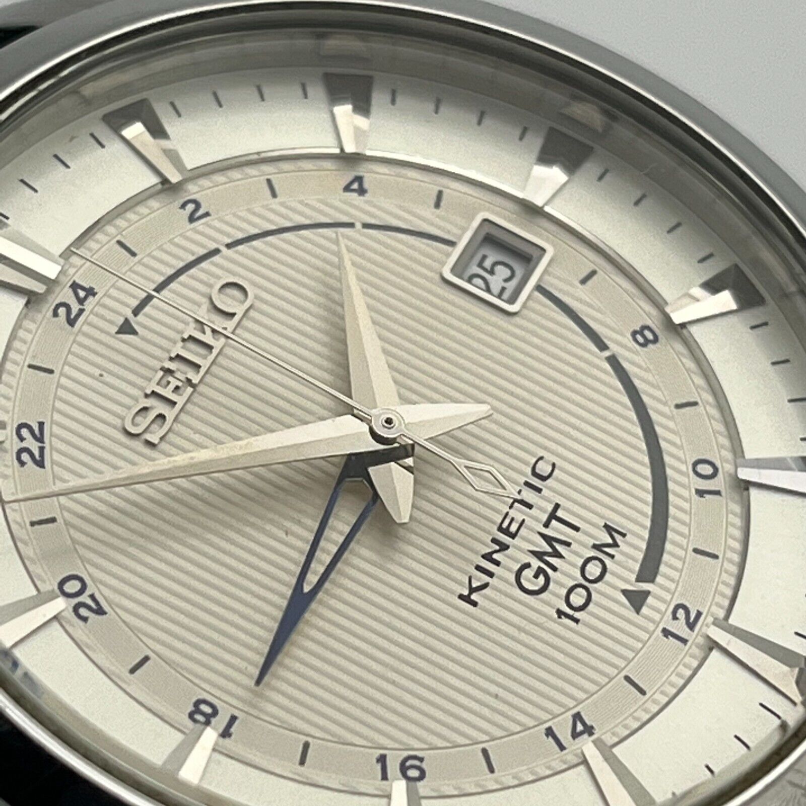 ゴロリ Seiko Kinetic GMT 5M85-0AC0 - Runs - Needs a New Capacitor
