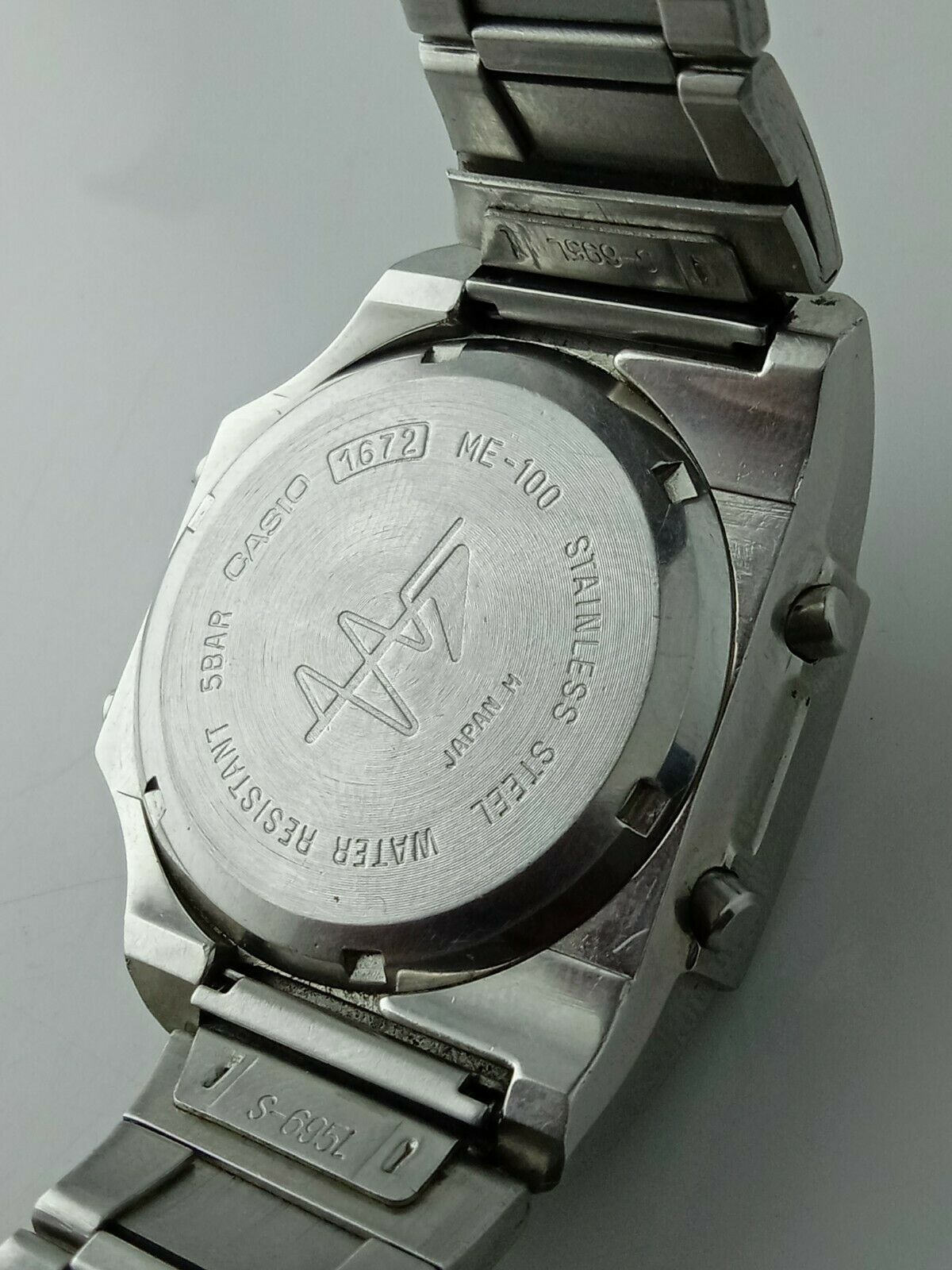 VINTAGE CASIO META PSYCHEDELIA (1672) ME-100 DIGITAL MEMORY WATCH