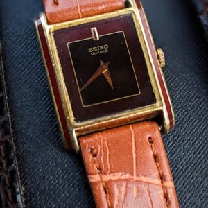 wts] Vintage Seiko 2320 678A Red ????Dial Lady Quartz ✨Watch