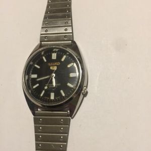 Boxed Vintage Seiko Mens Quartz Watch 7S26-3040 F | WatchCharts