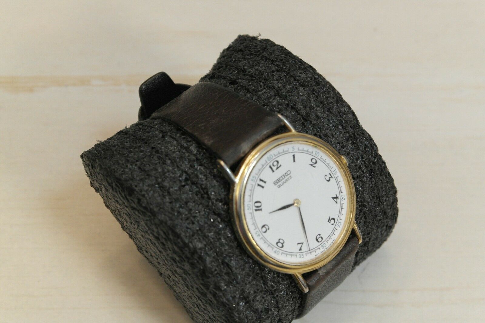 Vintage Seiko 7N00-8A00 Analog Quartz Watch | WatchCharts Marketplace