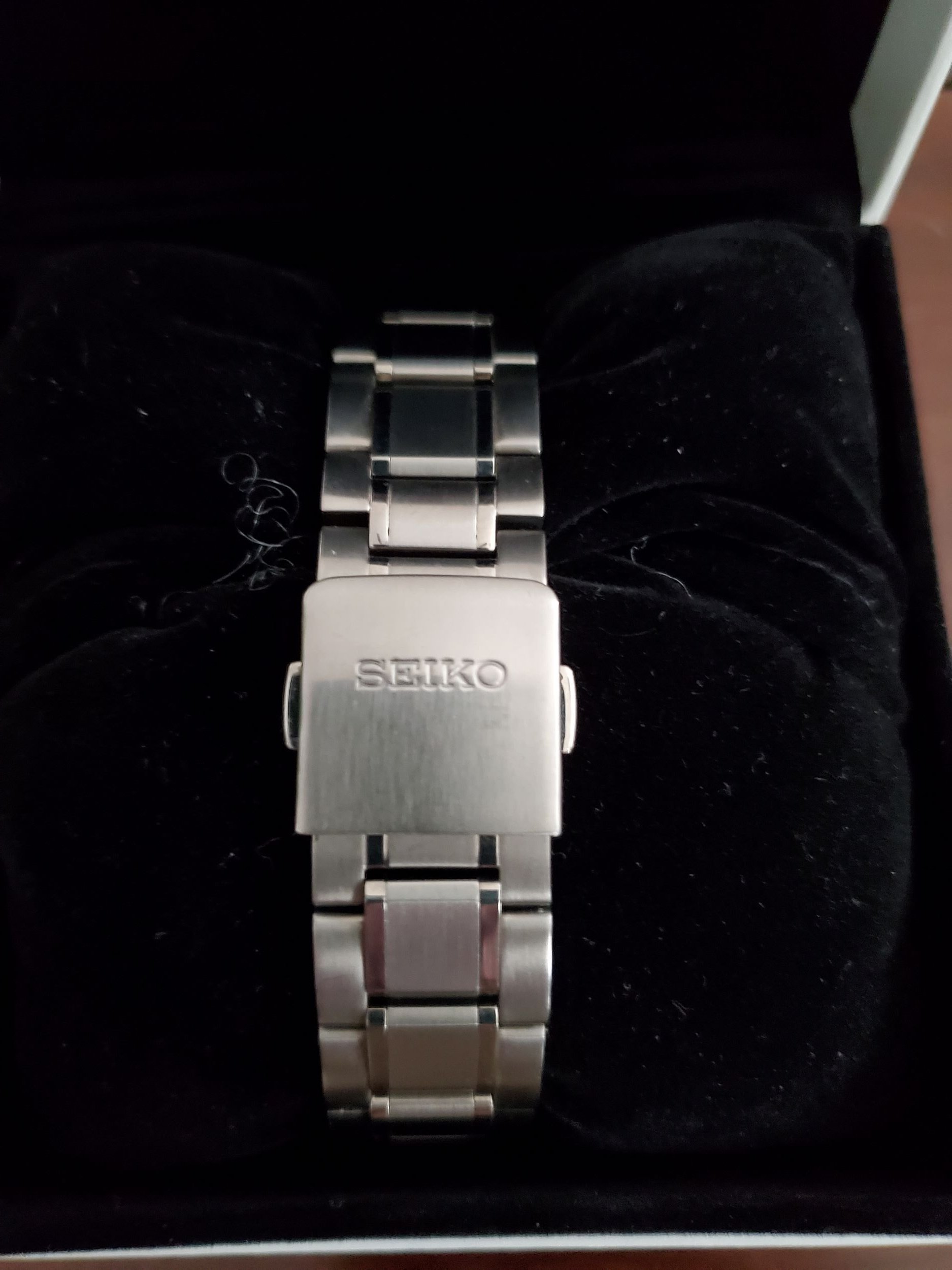seiko spb 221