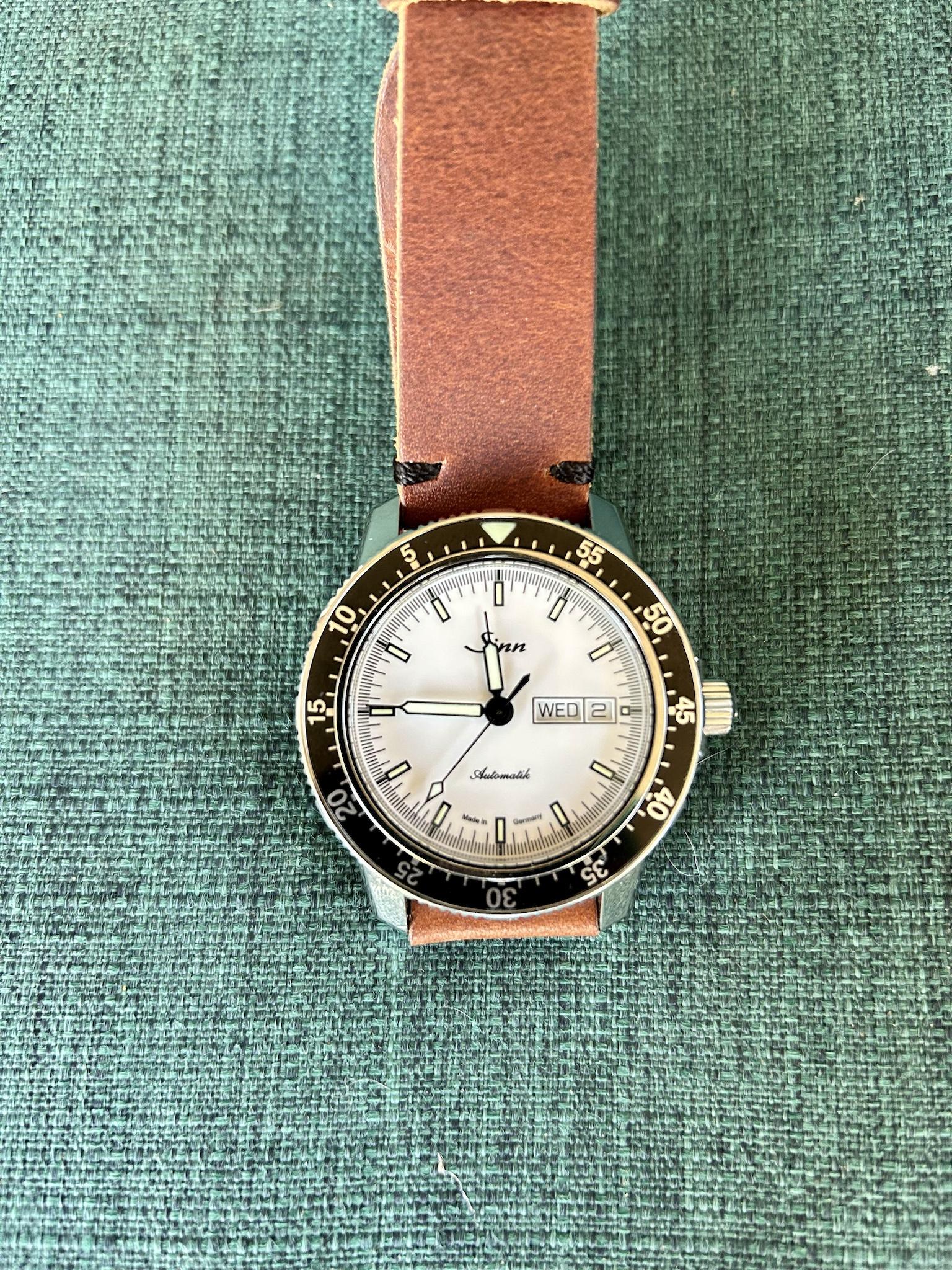 Sinn 104 hot sale white dial