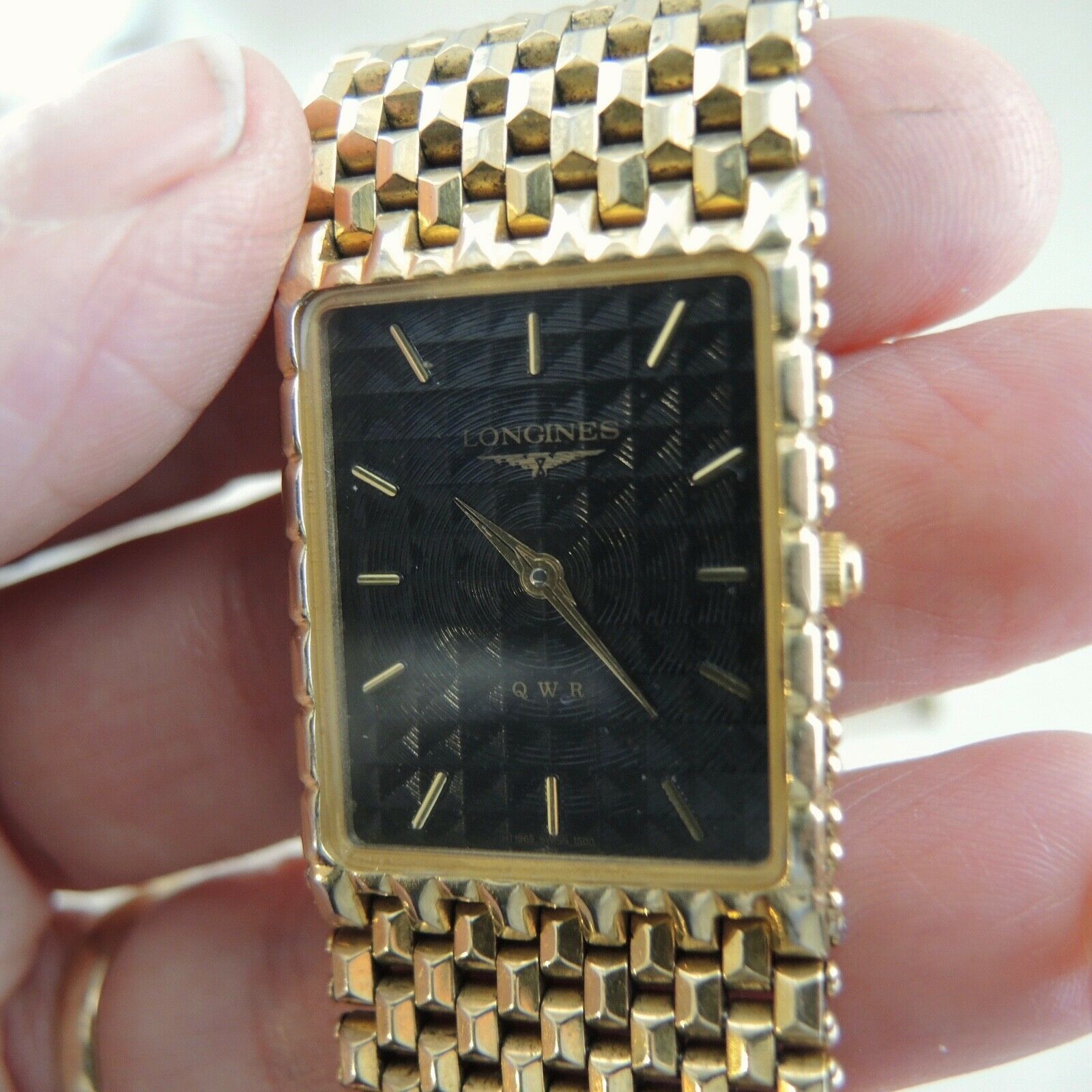 Nice Longines QWR Swiss Wristwatch Gold Plated Mesh Black Dial