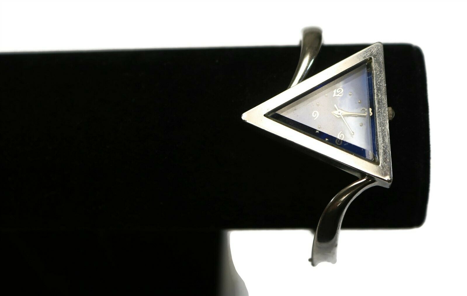 Women's Triangle Shape Quartz Wooden Watch. Very Unique! – Jim & Coke