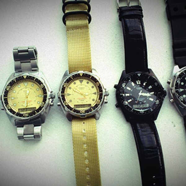 SOLD: CASIO AMW-320C on OEM Casio 22mm Bracelet--PERFECT and RARE!!$60 | WatchCharts