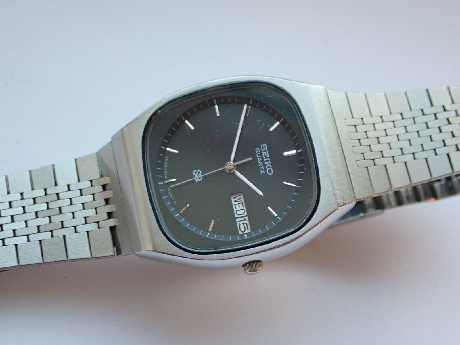 Seiko SQ Quartz 8223- 510A French & English days rare model