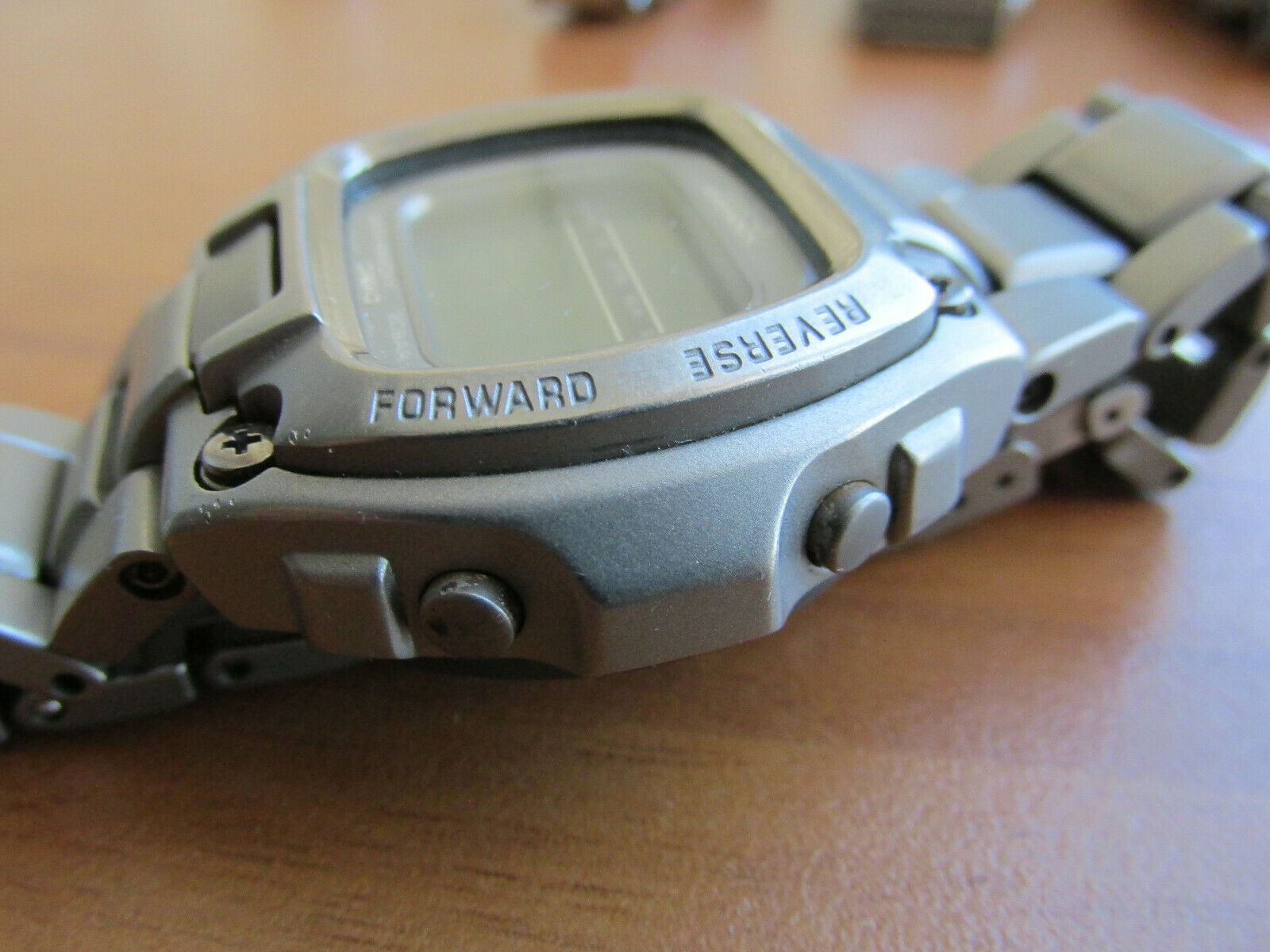 VINTAGE CASIO MR-G MRG-210T G-SHOCK TITANIUM DATA MEMORY 20 BAR