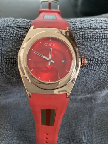 Gucci Swiss Made w/ Date Dial 6926 G Watch Red Face Red Silicon