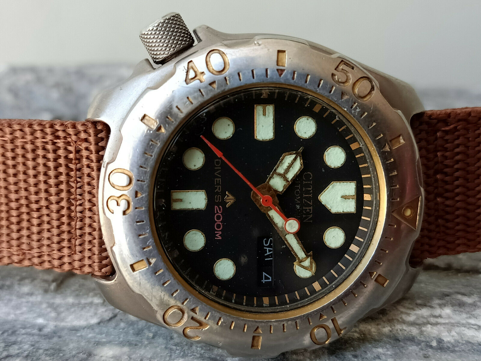 VINTAGE CITIZEN 200 M DIVER TITANIUM 8203-824695 TA GN-4-S JAPAN