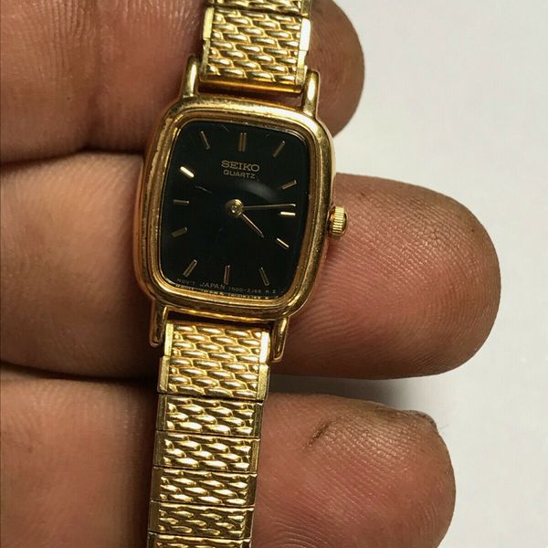 Ladies Gold Tone Seiko 1N00-5K29 Analog Watch | WatchCharts