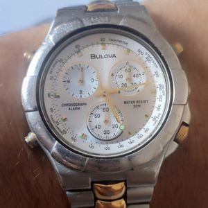 Bulova Manor B1870 Sveglia Analogica Silenziosa – Marrone Effetto Legno, Display Con Illuminazione E Snooze