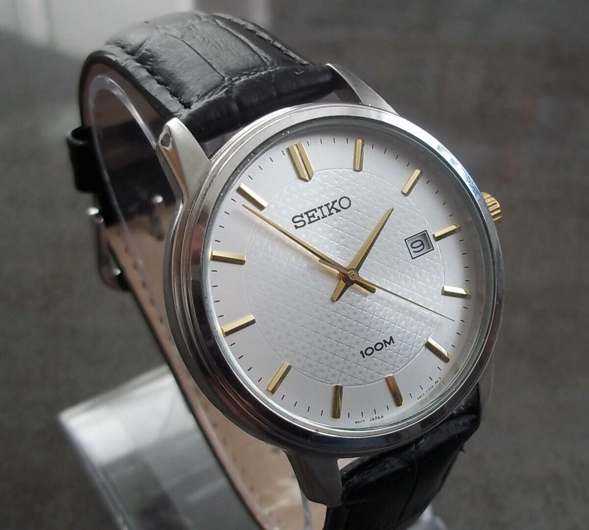 Seiko Quartz Men's two tone 6N42-00G0 watch, new battery, new strap,  ready2wear | WatchCharts