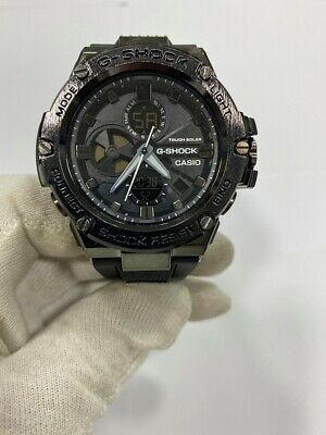 shock absorbing structure watch