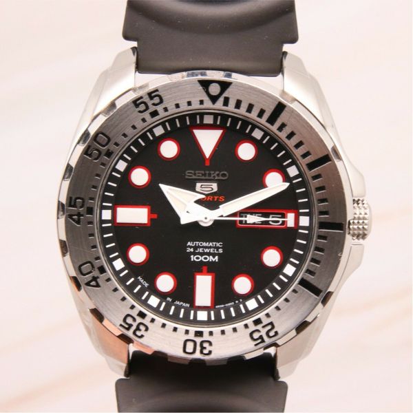 Seiko 5 Sports SRP601J1 Dracula Monster Men's Automatic Diver 4R36