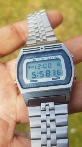 Vintage Seiko Digital Watch A257 5010.Vintage Seiko Digital Alarm