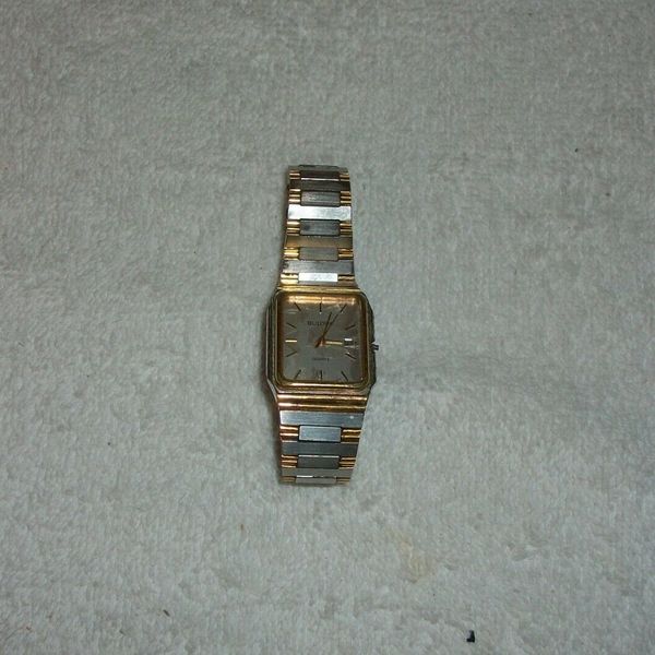 VINTAGE BULOVA QUARTZ WATCH CO P3 MENS WRISTWATCH WatchCharts