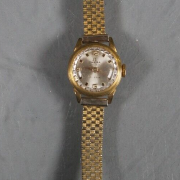 Montre omega femme discount 18k 0.750 prix