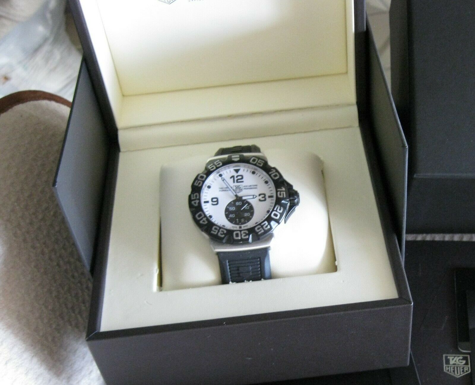 TAG+Heuer+Formula+1+White+Men%27s+Watch+-+WAH1011.BA0854 for sale