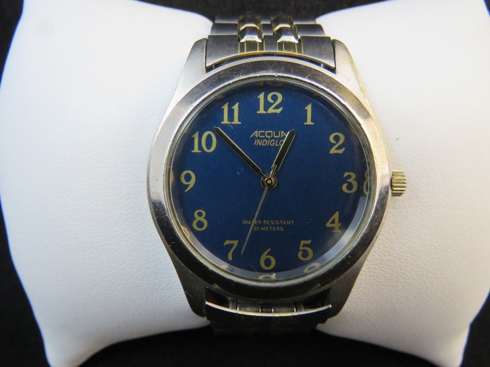 acqua indiglo watch price