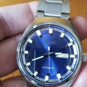 Seiko 7S26-04G0 Automatic Day Date large Band | WatchCharts