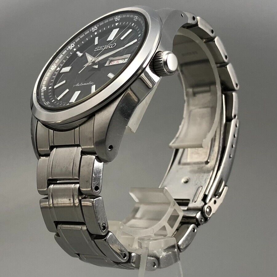 SEIKO Mechanical 4R36-05Z0 Seethrough back Black Dial