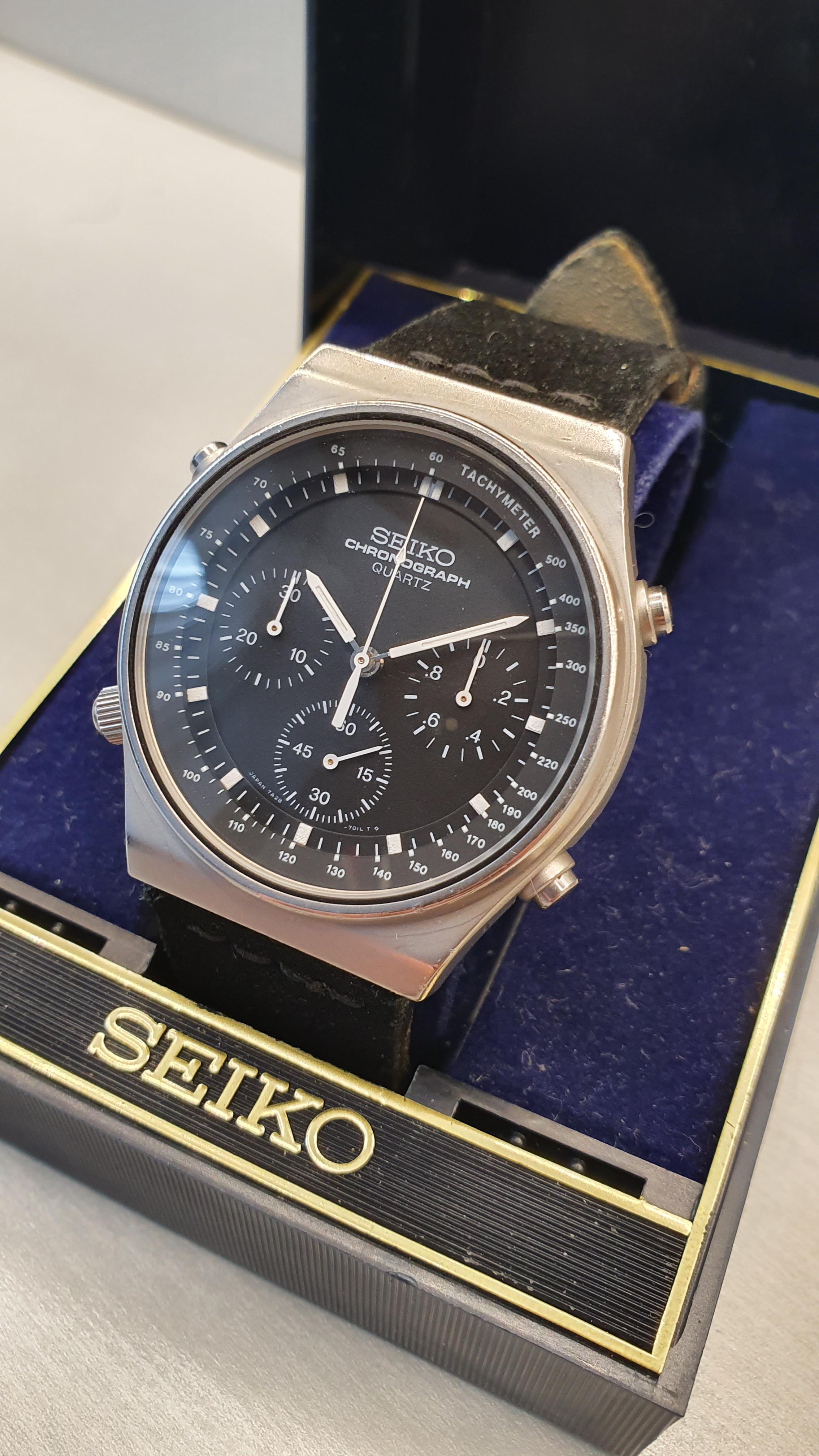 時計 Seiko CHRONOGRAPH QUARTZ 7A28-701A Rare 39mm Vintage Seiko Black Dial Chronograph Japan Quartz