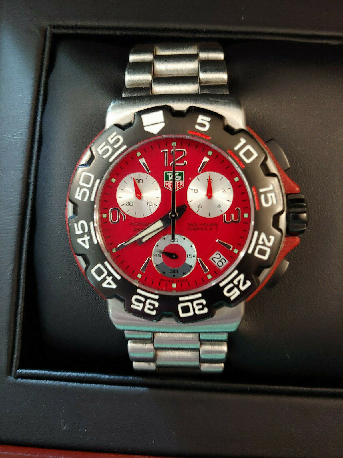 Tag Heuer Formula 1 F1 Ferrari Red Dial CAH1112 42mm Chronograph w