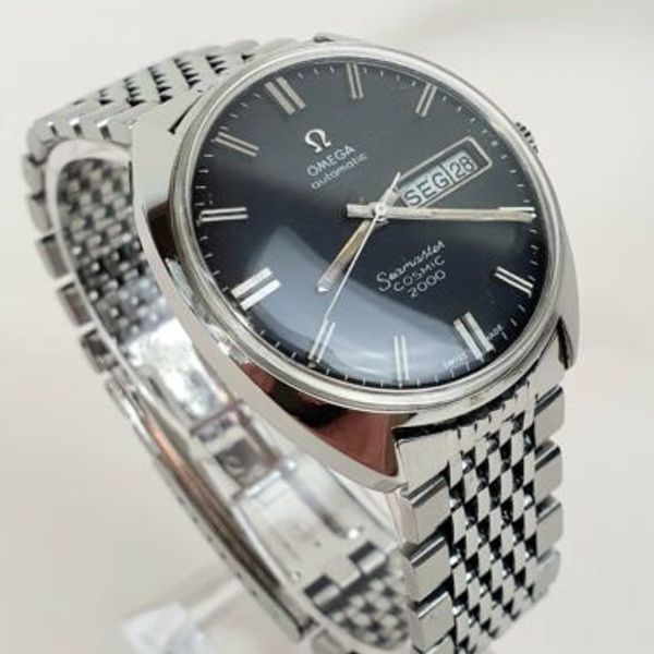 1977 Omega Rare Large Cosmic 2000 Fumé Emerald Green Automatic Day/Date Model 166.129