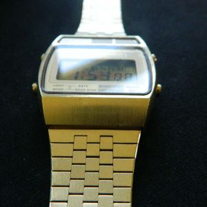 Rare Vintage Seiko A158-5000 Digital Watch Japan Gold  display picture 2
