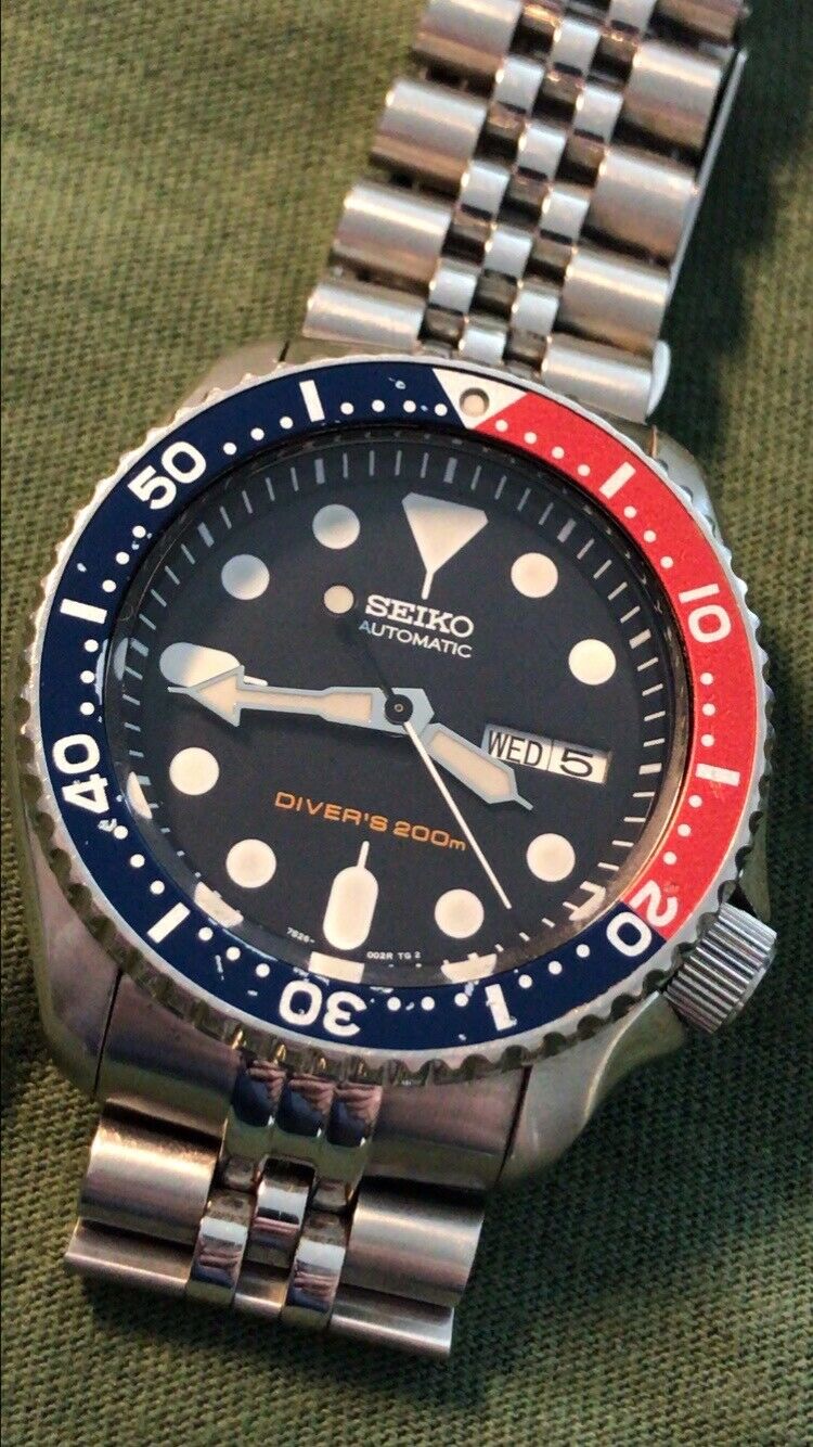 Seiko SKX007K2 Seiko 7S26 0020 A0 Wrist Watch for Men WatchCharts